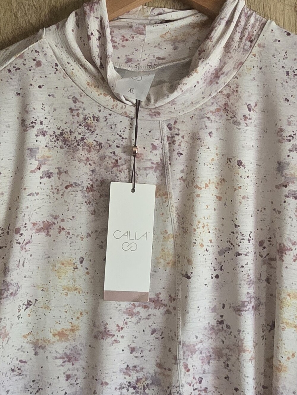 CALIA by Carrie Underwood Mock Neck Long Sleeve Pigment Spattler Light - Picture 4 of 4